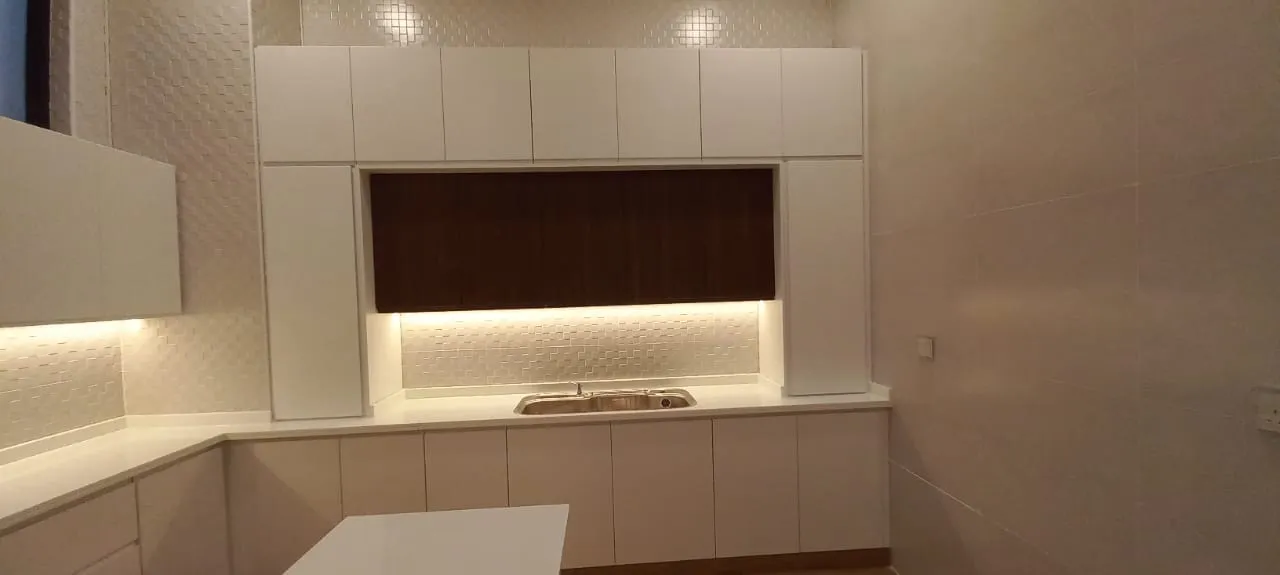 Custom kitchen cabinetry installation, Dubai villa
