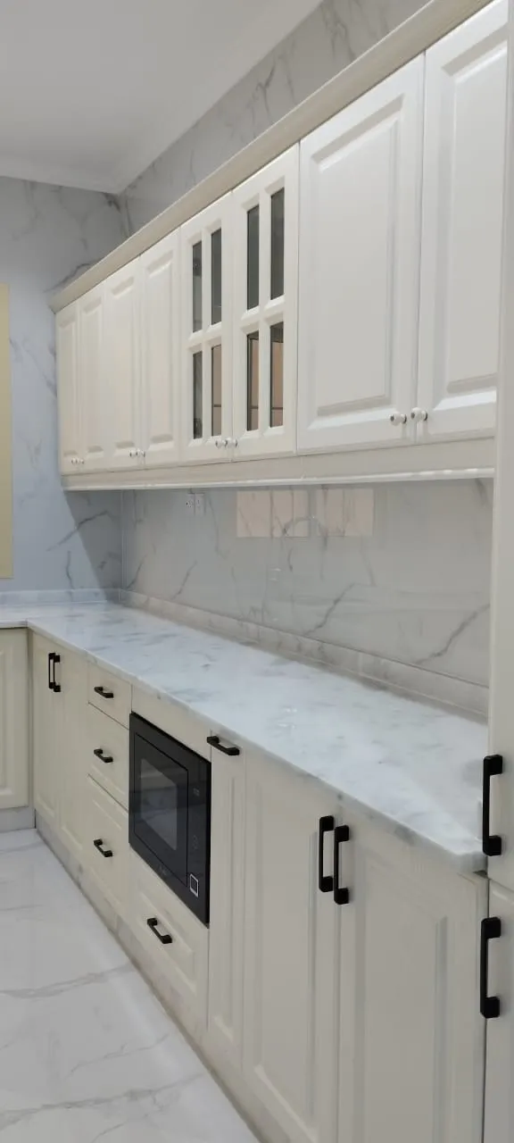 Custom kitchen cabinetry installation, Dubai villa — photo 14