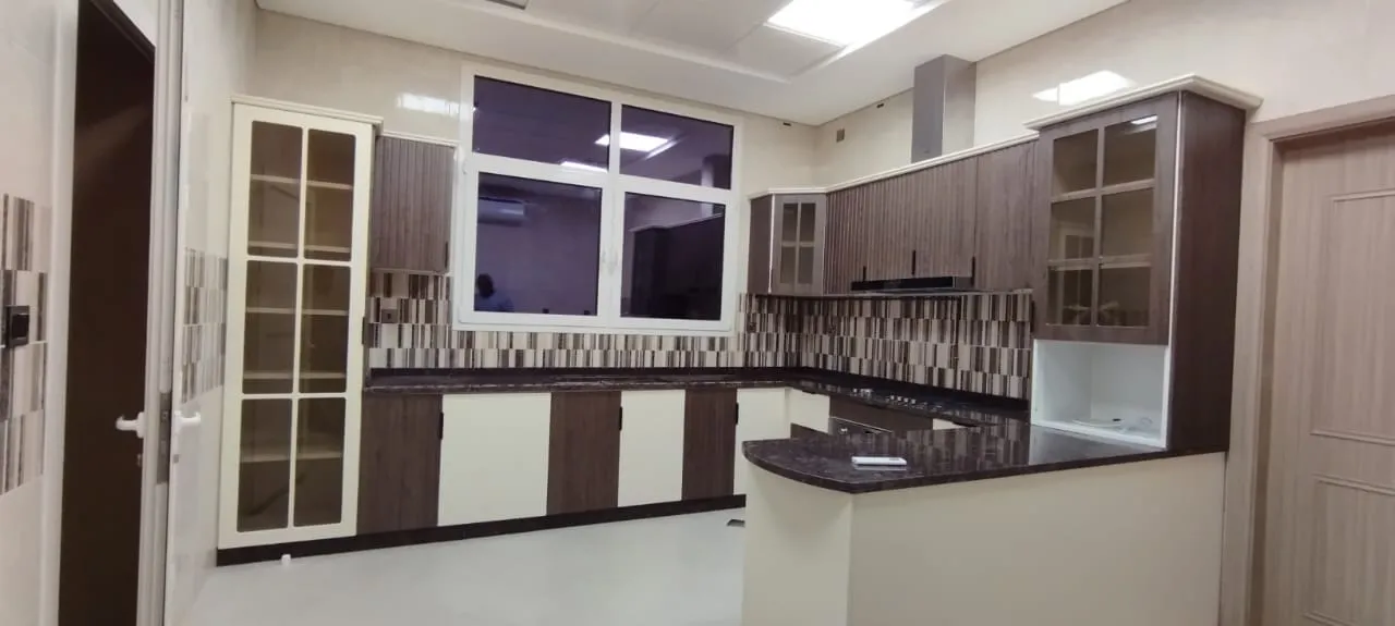 Custom kitchen cabinetry installation, Dubai villa — photo 18