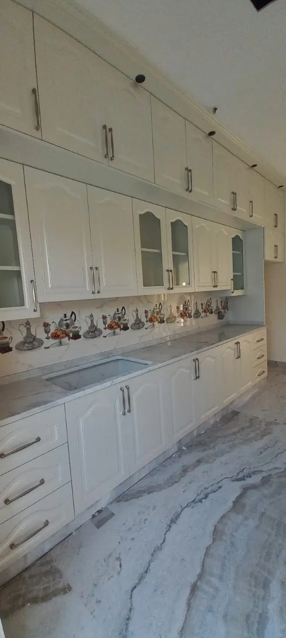 Custom kitchen cabinetry installation, Dubai villa — photo 22
