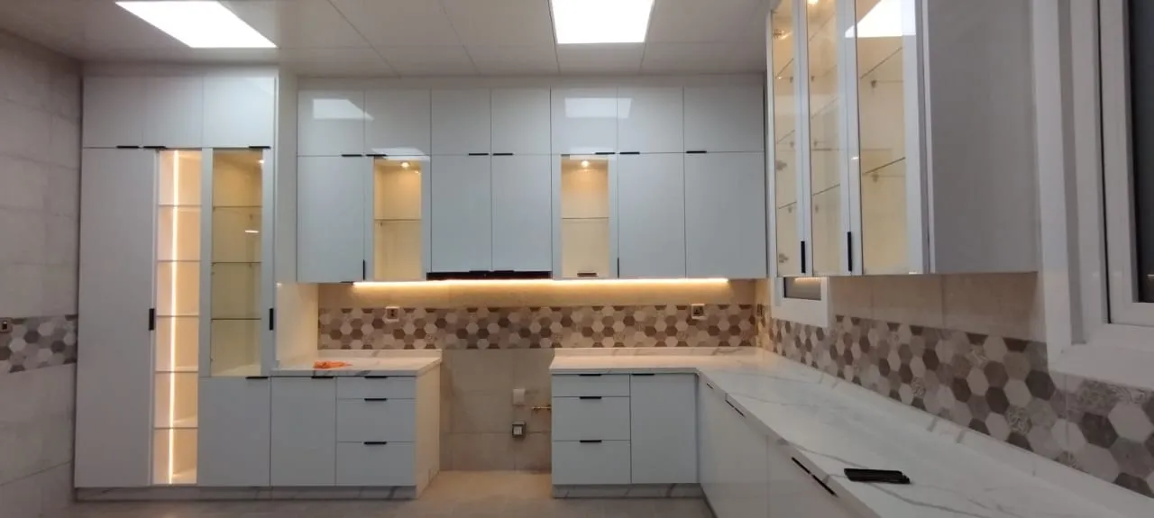 Custom kitchen cabinetry installation, Dubai villa — photo 28