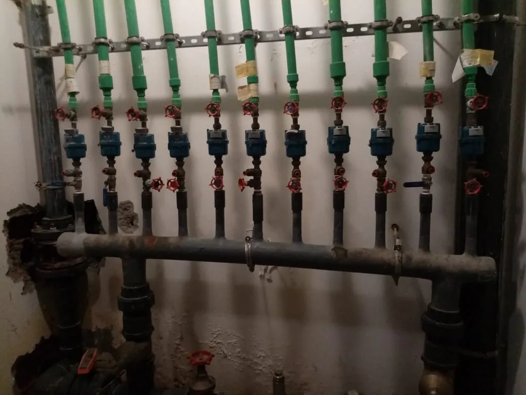 Plumbing manifold installation, UAE building — photo 3