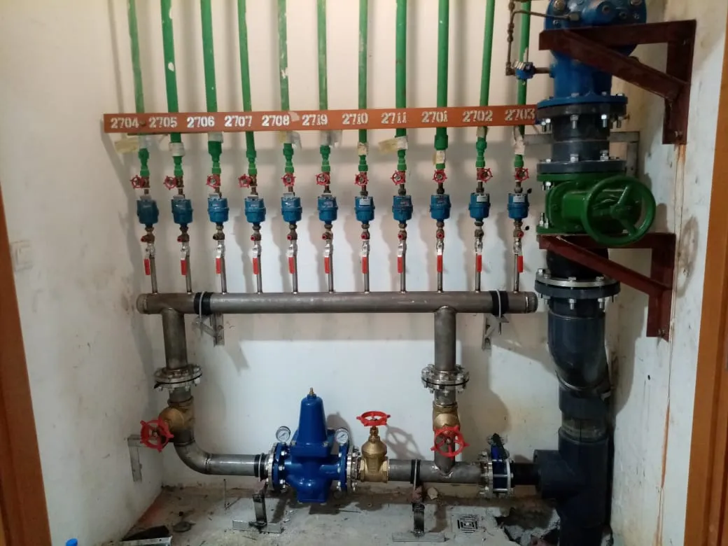Plumbing manifold installation, UAE building — photo 8