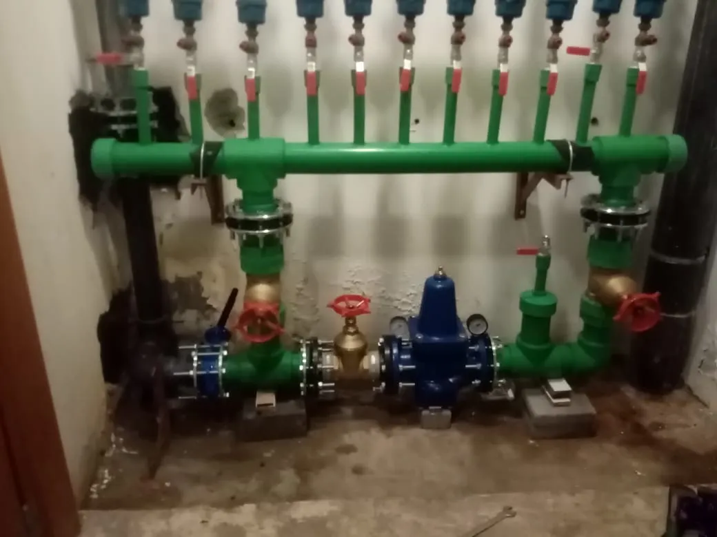 Plumbing manifold installation, UAE building — photo 9