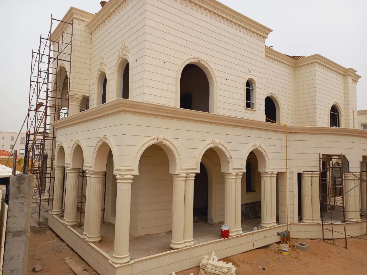 Villa exterior façade, Dubai villa construction site — photo 4